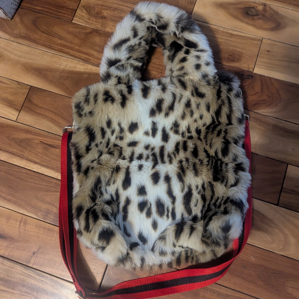 Leopard Print Faux Fur Tote Bag